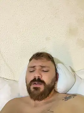 ruivinho66 online show from October 6, 2025, 10:18 pm