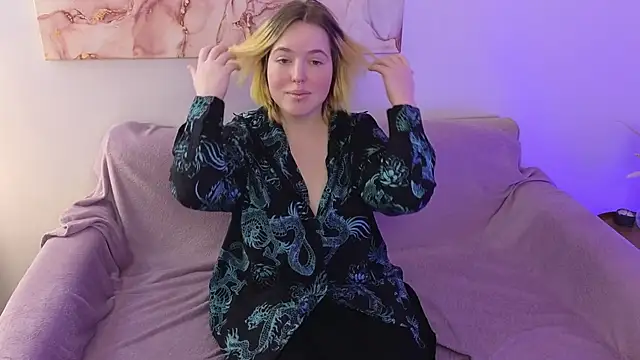 Manic pixie  online show from February 4, 2025, 11:05 am