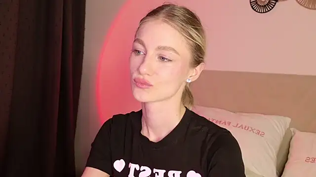 GabriellaOlsen online show from March 20, 2026, 6:24 pm