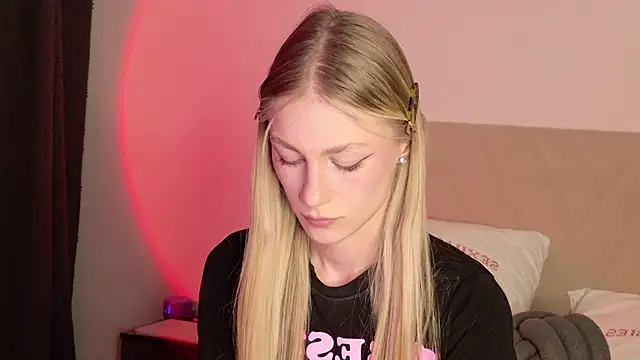 GabriellaOlsen online show from March 21, 2026, 4:54 pm