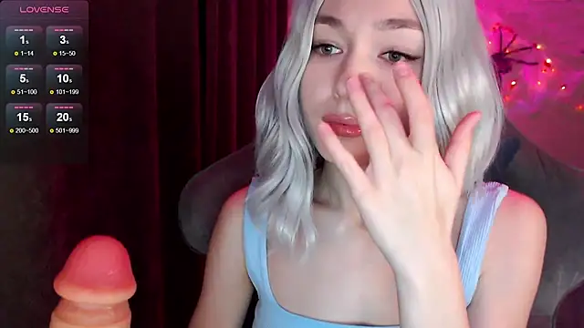 Snapshot of Ohmy_Nora_ chatting on November 15, 2025, 9:43 pm Ohmy Nora online show from November 15, 2025, 9:43 pm