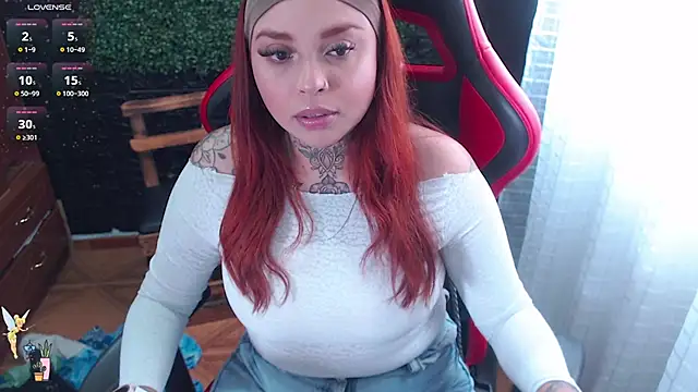 natyk m online show from December 15, 2025, 6:56 pm