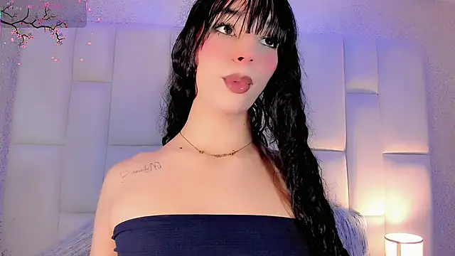 Angeles Busst online show from December 14, 2025, 8:35 pm