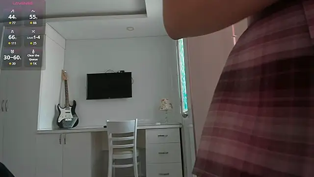 Yuki miiii online show from September 29, 2025, 2:16 am