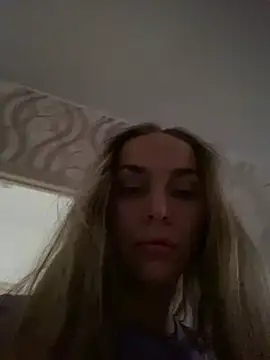 White Lu online show from February 11, 2025, 5:58 am