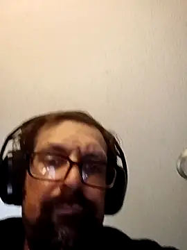 Snapshot of Johndis805 chatting on October 27, 2025, 4:44 pm Johndis805 online show from October 27, 2025, 4:44 pm