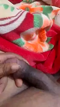 Snapshot of mhmia chatting on February 5, 2025, 8:11 am mhmia online show from February 5, 2025, 8:11 am