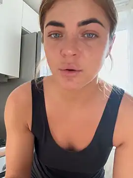 Donna Sun online show from February 24, 2025, 11:43 am