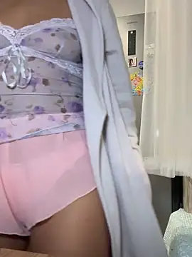 Donna Sun online show from March 1, 2025, 8:10 pm