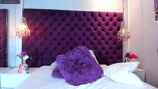 MeganCrow online show from January 29, 2025, 4:41 pm