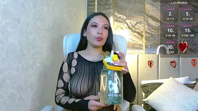 Victoria Collinns online show from February 24, 2025, 12:05 pm