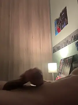 Snapshot of mangemoilabite1 chatting on February 4, 2025, 12:40 am mangemoilabite1 online show from February 4, 2025, 12:40 am