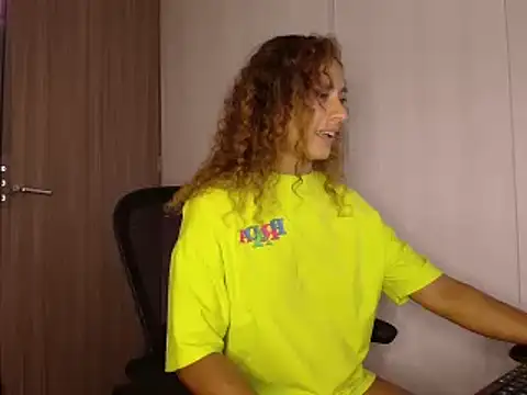 Zoedaniels online show from February 18, 2025, 7:21 am