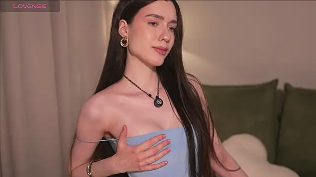 justbarbiee online show from February 17, 2026, 7:31 pm