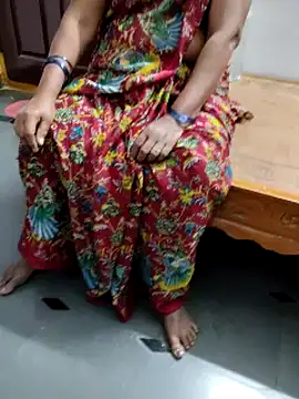 Snapshot of laxmitelugu78 chatting on February 2, 2025, 4:00 pm laxmitelugu78 online show from February 2, 2025, 4:00 pm