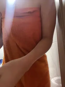 Bonet iris online show from January 31, 2026, 7:34 pm