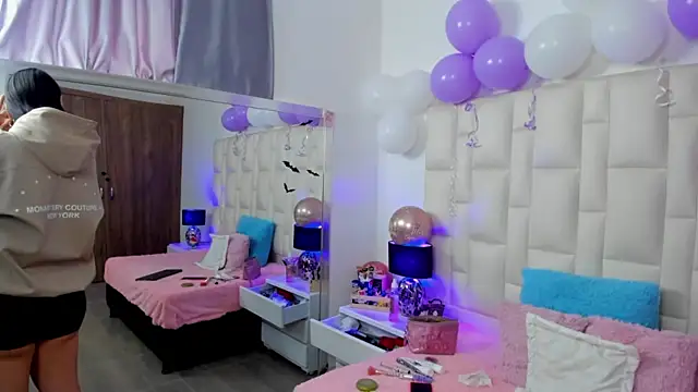 Ariana rouse online show from November 6, 2025, 4:41 pm