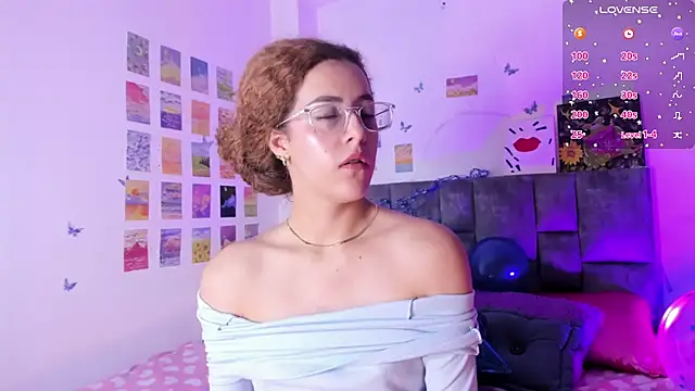 Snapshot of Isangel_ chatting on March 21, 2025, 4:06 am Isangel  online show from March 21, 2025, 4:06 am