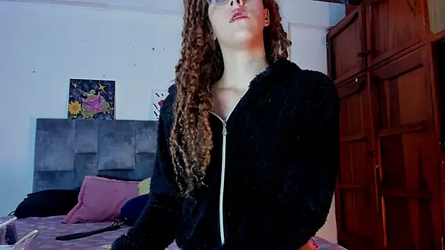 Snapshot of Isangel_ chatting on September 30, 2025, 4:50 am Isangel  online show from September 30, 2025, 4:50 am