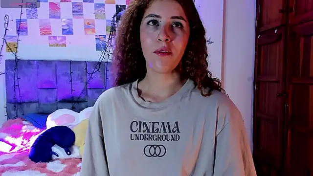 Isangel  online show from April 21, 2026, 3:13 am