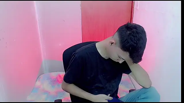 Alexxx lov online show from February 4, 2025, 12:33 pm