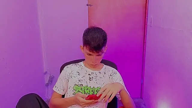 Alexxx lov online show from February 27, 2026, 12:38 pm