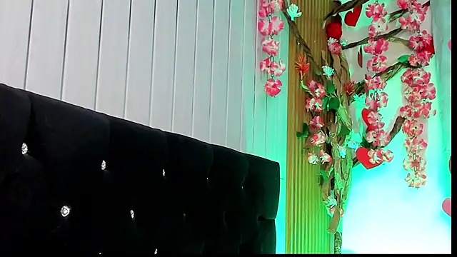 Snapshot of vicky__skinny_1 chatting on February 19, 2025, 11:17 am vicky  skinny 1 online show from February 19, 2025, 11:17 am