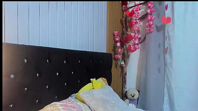 Snapshot of vicky__skinny_1 chatting on February 25, 2025, 11:52 am vicky  skinny 1 online show from February 25, 2025, 11:52 am