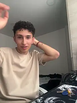 iKrofur online show from January 29, 2025, 9:39 pm