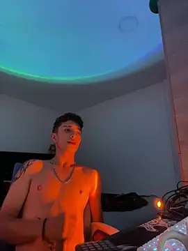 iKrofur online show from January 31, 2025, 4:58 am