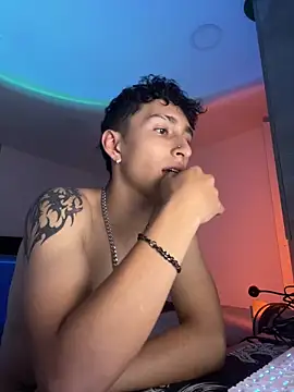 iKrofur online show from February 1, 2025, 7:36 am