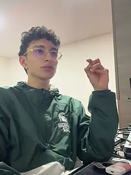 iKrofur online show from March 9, 2025, 11:46 pm