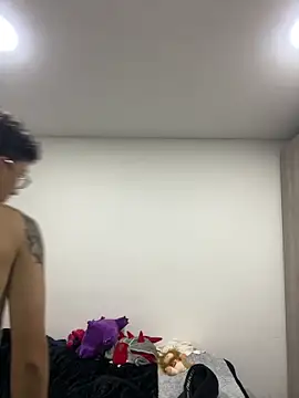 iKrofur online show from March 10, 2025, 5:22 am