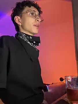 iKrofur online show from March 11, 2025, 6:21 am