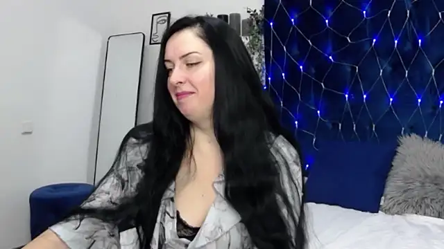 Snapshot of JacquelineElle chatting on February 11, 2025, 6:55 pm JacquelineElle online show from February 11, 2025, 6:55 pm