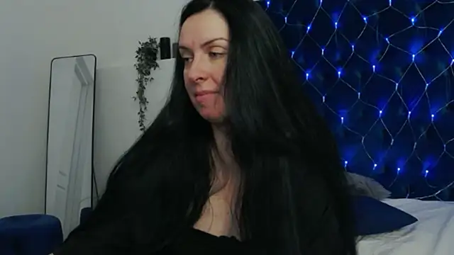 Snapshot of JacquelineElle chatting on March 3, 2025, 12:37 am JacquelineElle online show from March 3, 2025, 12:37 am