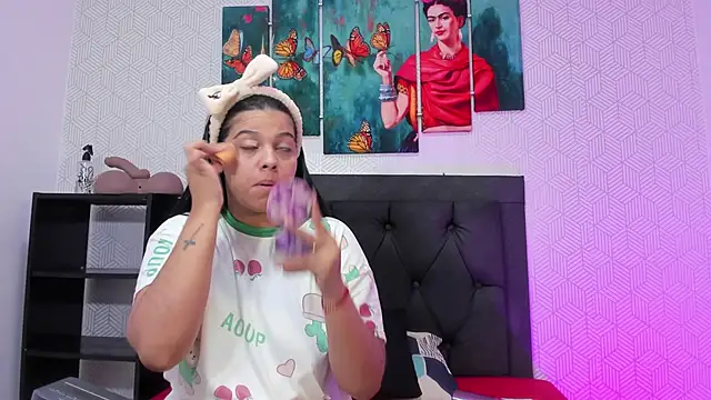 Emily rivera78 online show from October 9, 2025, 5:38 am