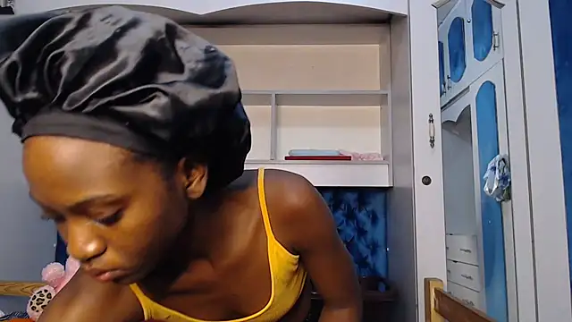 YoungDiva69 online show from February 10, 2026, 2:26 am