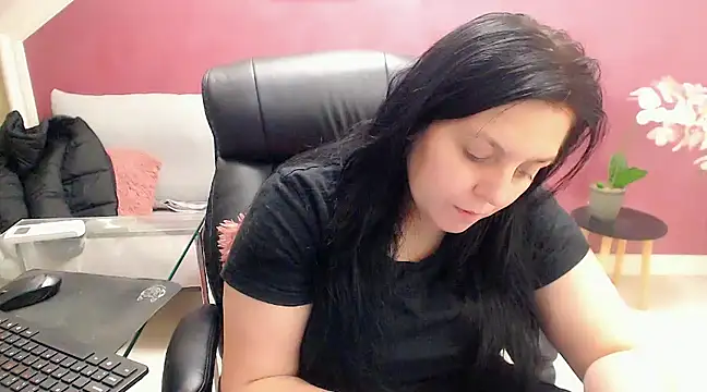 Snapshot of Wetandnaughtyxx chatting on February 10, 2025, 9:58 am Wetandnaughtyxx online show from February 10, 2025, 9:58 am