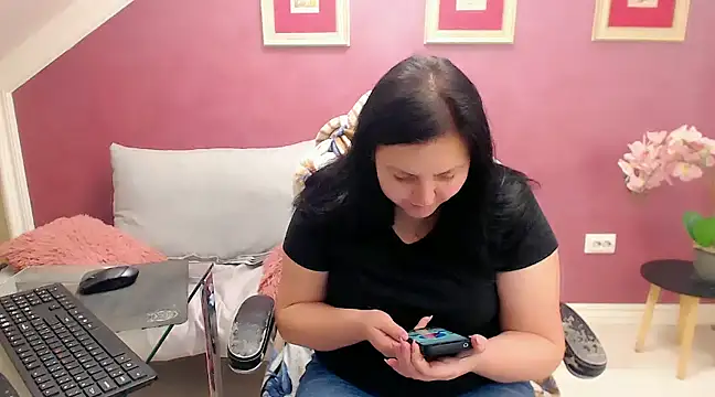 Snapshot of Wetandnaughtyxx chatting on February 20, 2025, 7:23 am Wetandnaughtyxx online show from February 20, 2025, 7:23 am