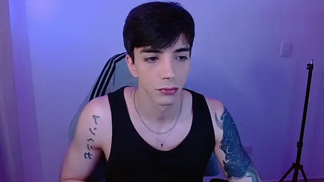 H3ll B0I online show from March 8, 2026, 11:41 pm