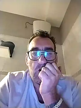 Snapshot of Hardasanut chatting on October 9, 2025, 10:08 pm Hardasanut online show from October 9, 2025, 10:08 pm