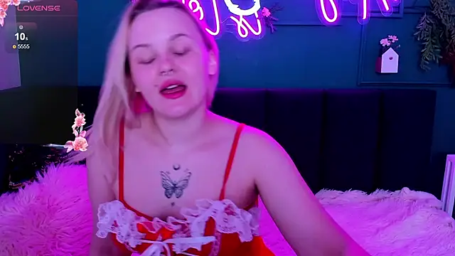 PamelaLloyd online show from March 12, 2025, 1:25 am