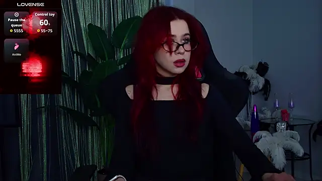 MisaPage online show from April 13, 2026, 2:28 am