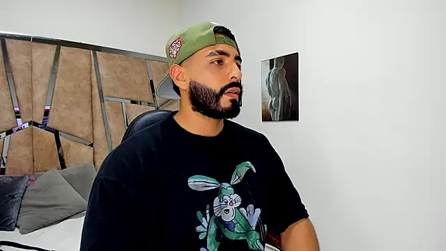 LeandroRusso online show from March 12, 2025, 9:24 pm