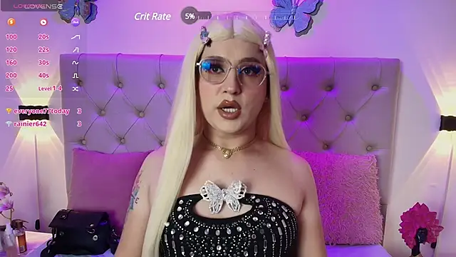 Snapshot of Alyssaa_Hunter chatting on February 18, 2025, 10:36 pm Alyssaa Hunter online show from February 18, 2025, 10:36 pm