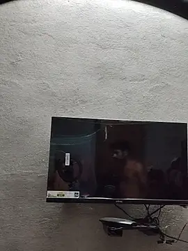 birds0641 online show from October 27, 2025, 6:23 pm