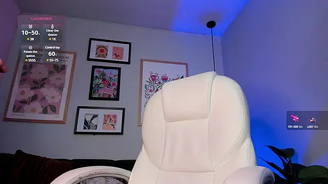 nina  dixon online show from March 2, 2025, 7:45 pm