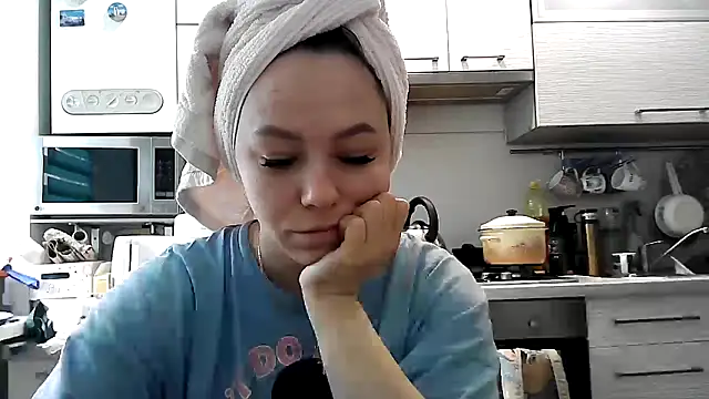 Misssweet s online show from February 8, 2025, 8:20 am