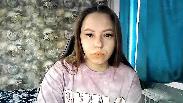 Misssweet s online show from April 12, 2026, 6:51 am